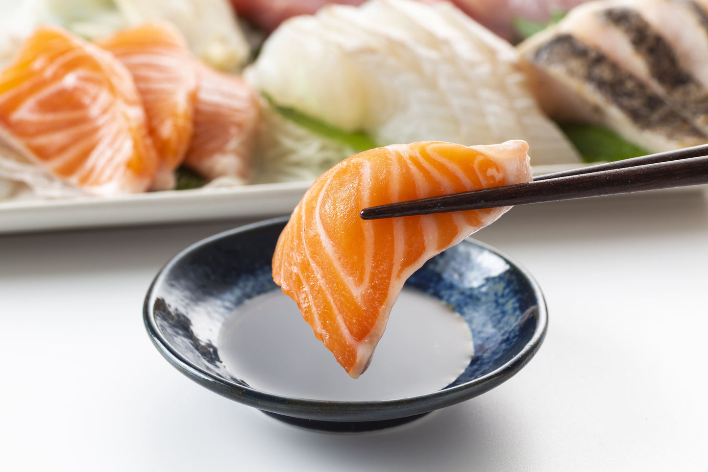 【北国からの贈り物】豪華海鮮食べ比べ 総量1kg以上（ズワイ蟹 ポーション／アトランティック サーモン／いくら醤油漬け）